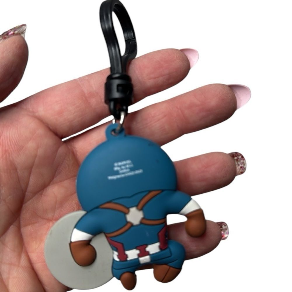 Captain America Mini Figure Keychain. - Picture 3 of 3